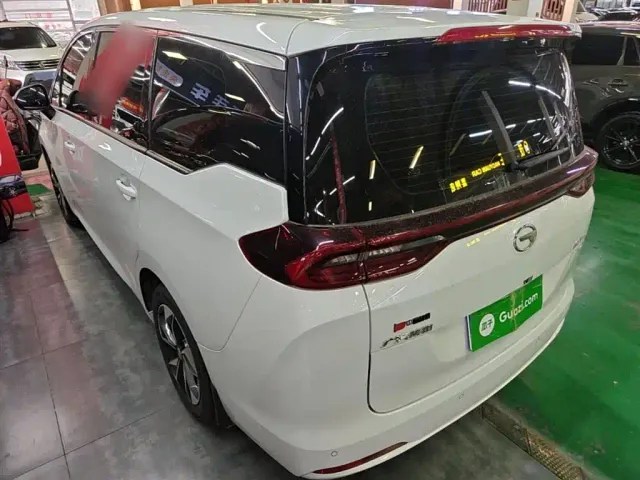 GAC Trumpchi M6 — Фото автомобиля 4