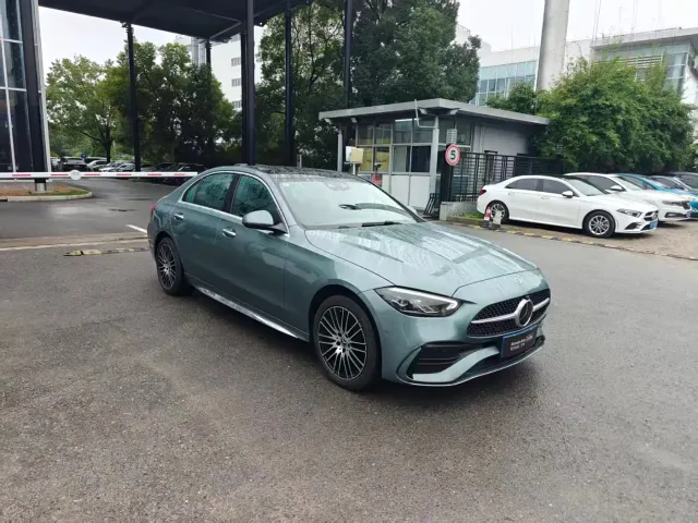 Mercedes-Benz C-Class — Фото автомобиля 3