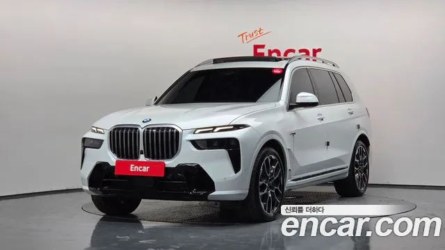 Фотография автомобиля — BMW X7 G07