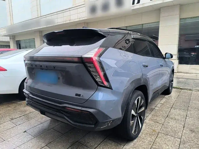 Geely Boyue L — Фото автомобиля 6