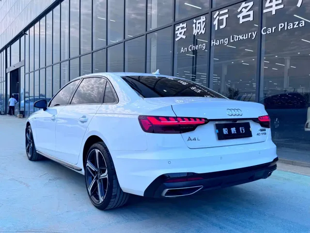 Audi A4L — Фото автомобиля 5