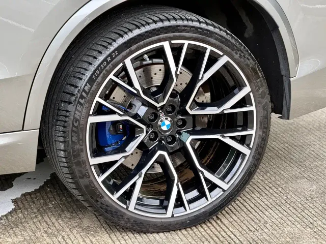 BMW X5 M — Фото автомобиля 16