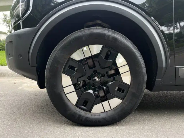 Ford Mustang NEV — Фото автомобиля 10