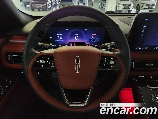 Lincoln Aviator 2nd Gen — Фото автомобиля 17