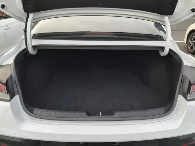 Hyundai Elantra — Фото автомобиля 4