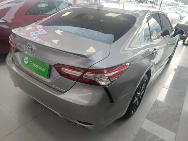 Toyota Camry — Фото автомобиля 6