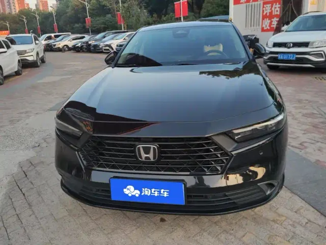 Honda Accord — Фото автомобиля 2