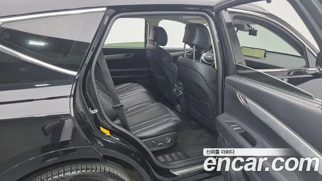 Genesis GV80 — Фото автомобиля 11