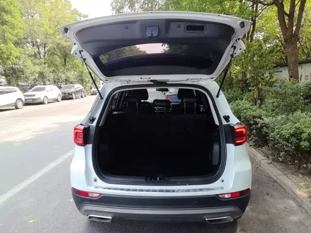 Changan CS75 — Фото автомобиля 18