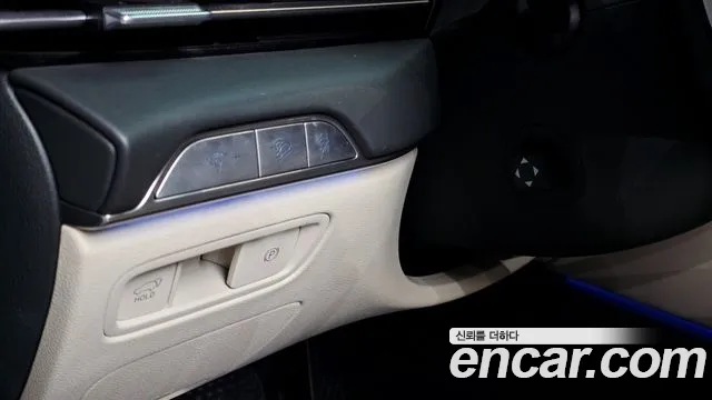 Genesis GV80 — Фото автомобиля 28