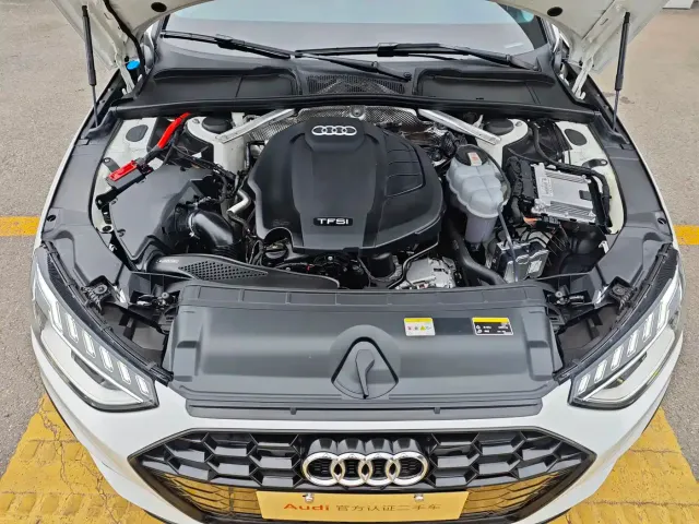 Audi A4L — Фото автомобиля 14