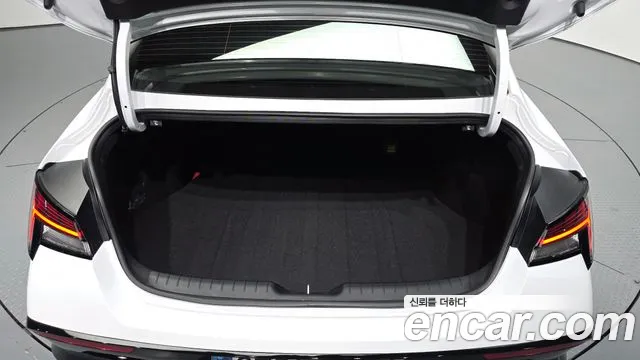 Hyundai AVANTE Inspiration N Line — Фото автомобиля 20