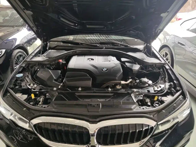 BMW 3 Series — Фото автомобиля 15