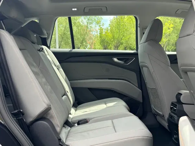 Audi Q5 e-tron — Фото автомобиля 16