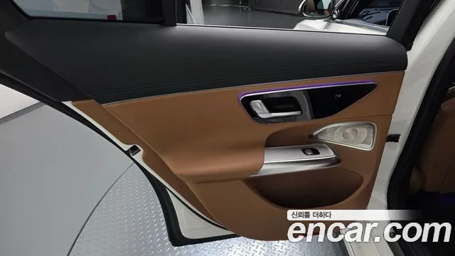 Mercedes-Benz E-Class E-класс W214 — Фото автомобиля 24