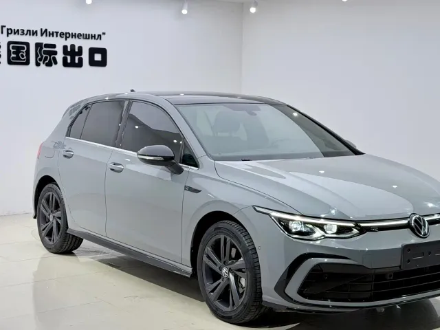 Volkswagen Golf — Фото автомобиля 3