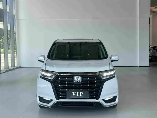 Honda Elysion — Фото автомобиля 2
