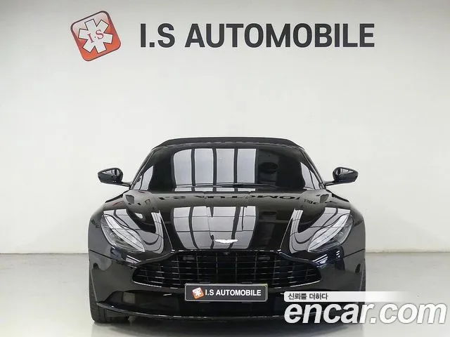 Aston Martin DB11 — Фото автомобиля 2