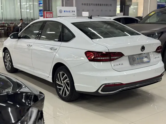 Volkswagen Lavida — Фото автомобиля 7