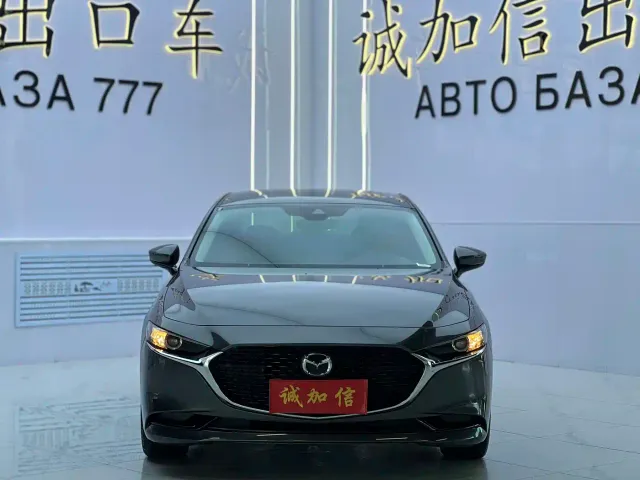 Mazda Axela — Фото автомобиля 2