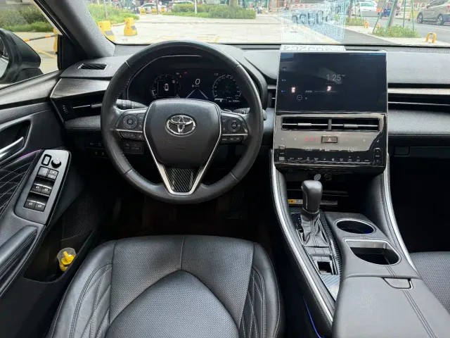 Toyota Avalon — Фото автомобиля 3