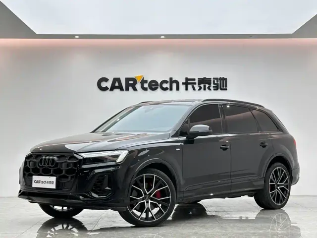 Фотография автомобиля — Audi Q7