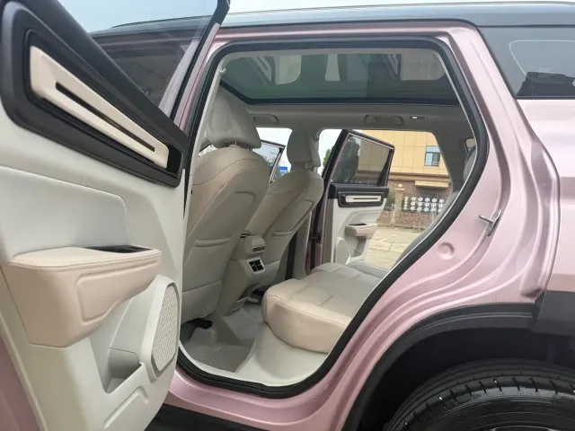 Geely ICON — Фото автомобиля 17