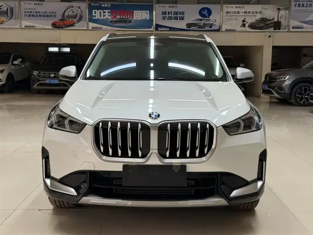BMW X1 — Фото автомобиля 2
