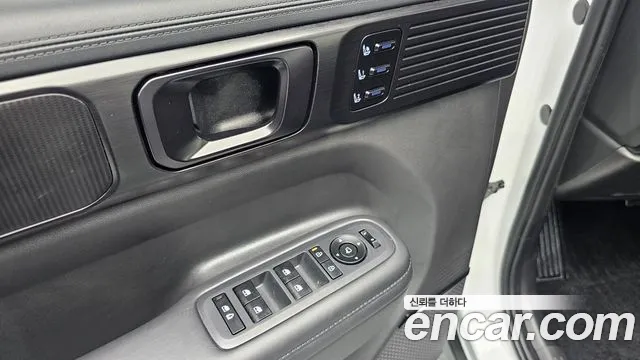 Hyundai Santafe — Фото автомобиля 27