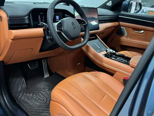 Aito M7 — Фото автомобиля 12