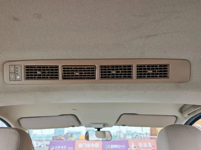 Wuling Hongguang — Фото автомобиля 15