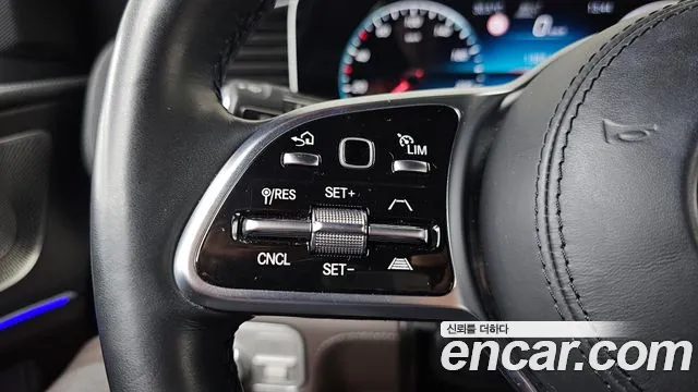Mercedes-Benz GLS-Class — Фото автомобиля 25