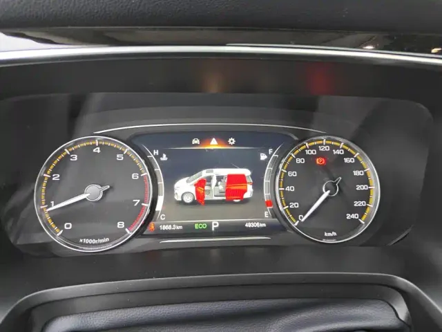 GAC Trumpchi M8 — Фото автомобиля 14