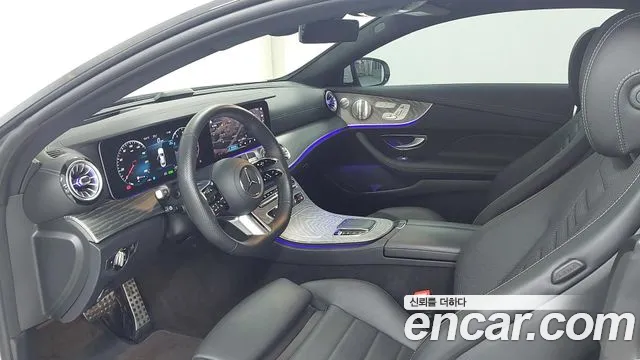 Mercedes-Benz E-Class — Фото автомобиля 13