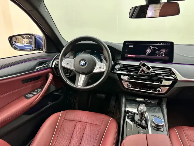 BMW 5 Series — Фото автомобиля 18
