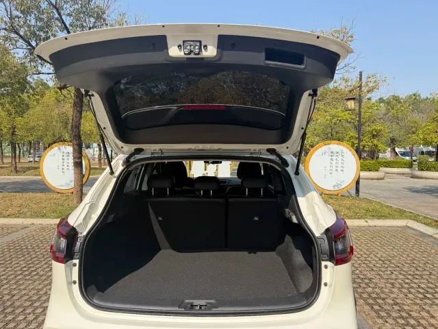 Nissan Qashqai — Фото автомобиля 16