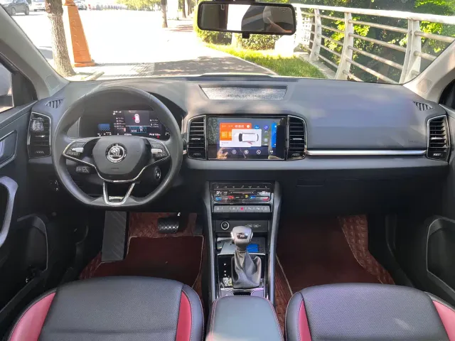 Skoda Karoq — Фото автомобиля 7