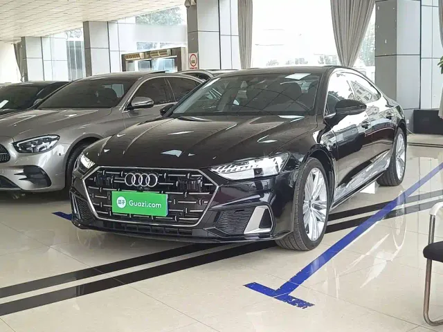 Фотография автомобиля — Audi A7L