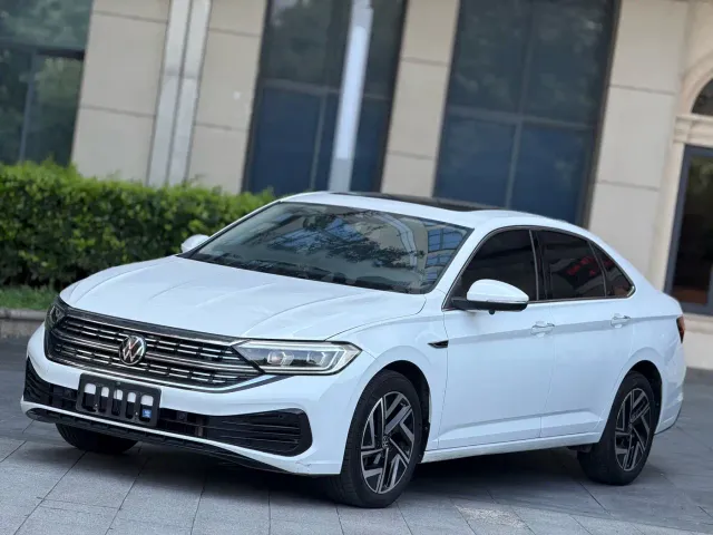 Фотография автомобиля — Volkswagen Sagitar