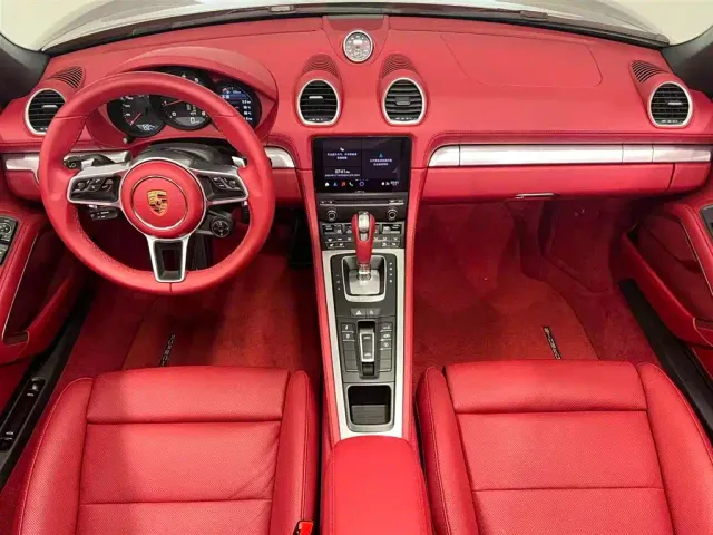 Porsche 718 — Фото автомобиля 9