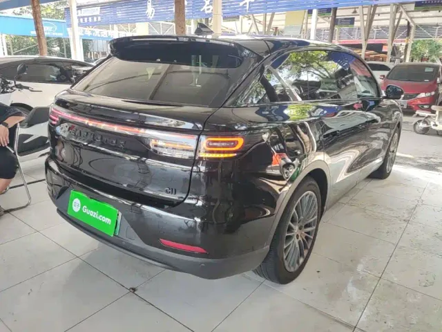 Leapmotor C11 — Фото автомобиля 6