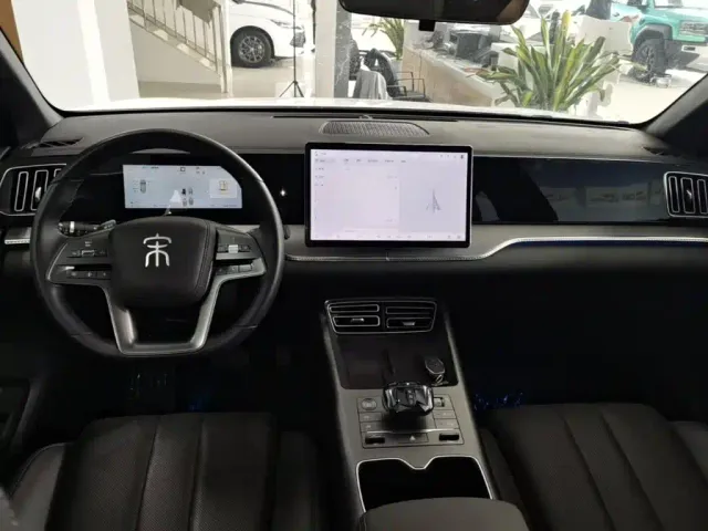 BYD Song Pro — Фото автомобиля 9