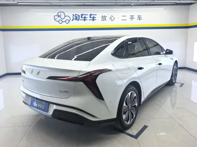 Hongqi Tiangong 05 — Фото автомобиля 3