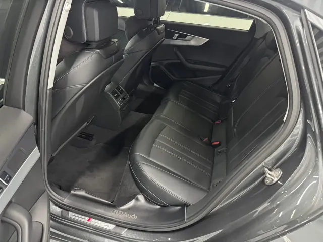 Audi A4L — Фото автомобиля 15