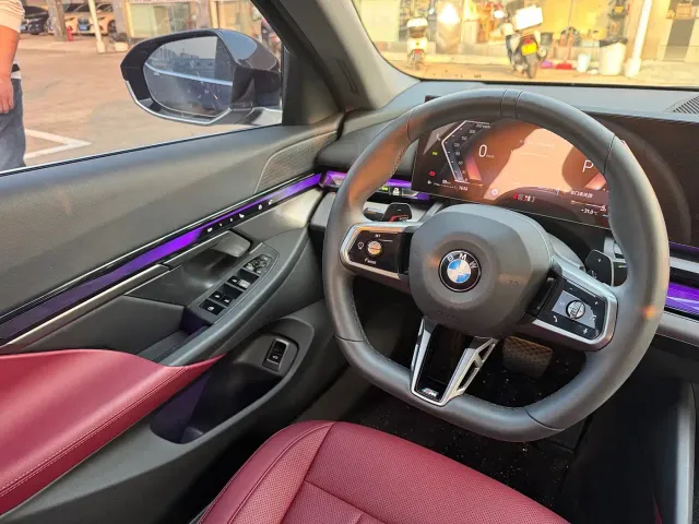 BMW 5 Series — Фото автомобиля 7