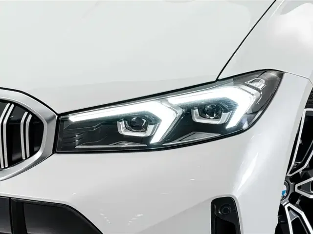 BMW 3 Series — Фото автомобиля 4