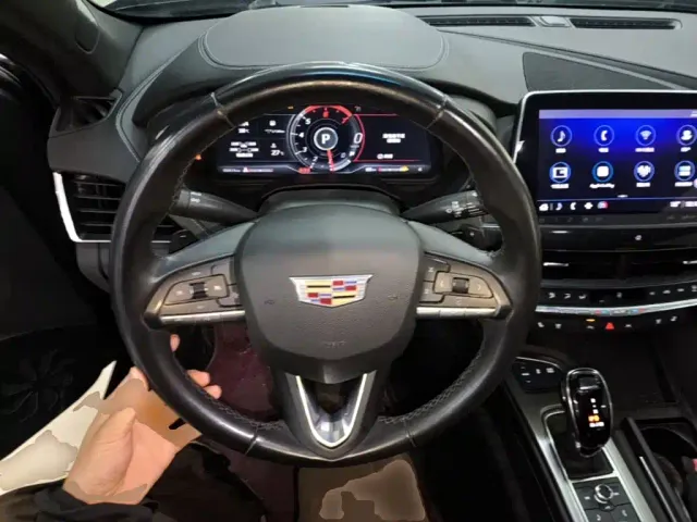 Cadillac CT5 — Фото автомобиля 10