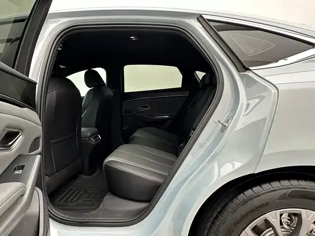 BYD Qin L — Фото автомобиля 13