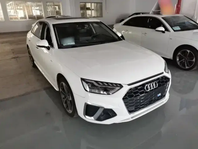 Audi A4L — Фото автомобиля 3