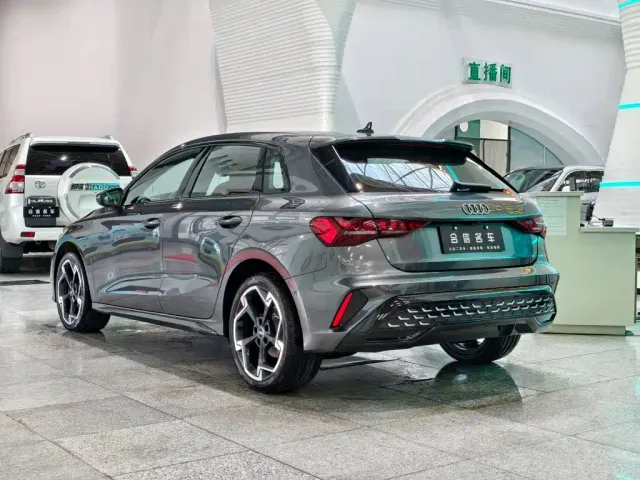 Audi A3 — Фото автомобиля 4